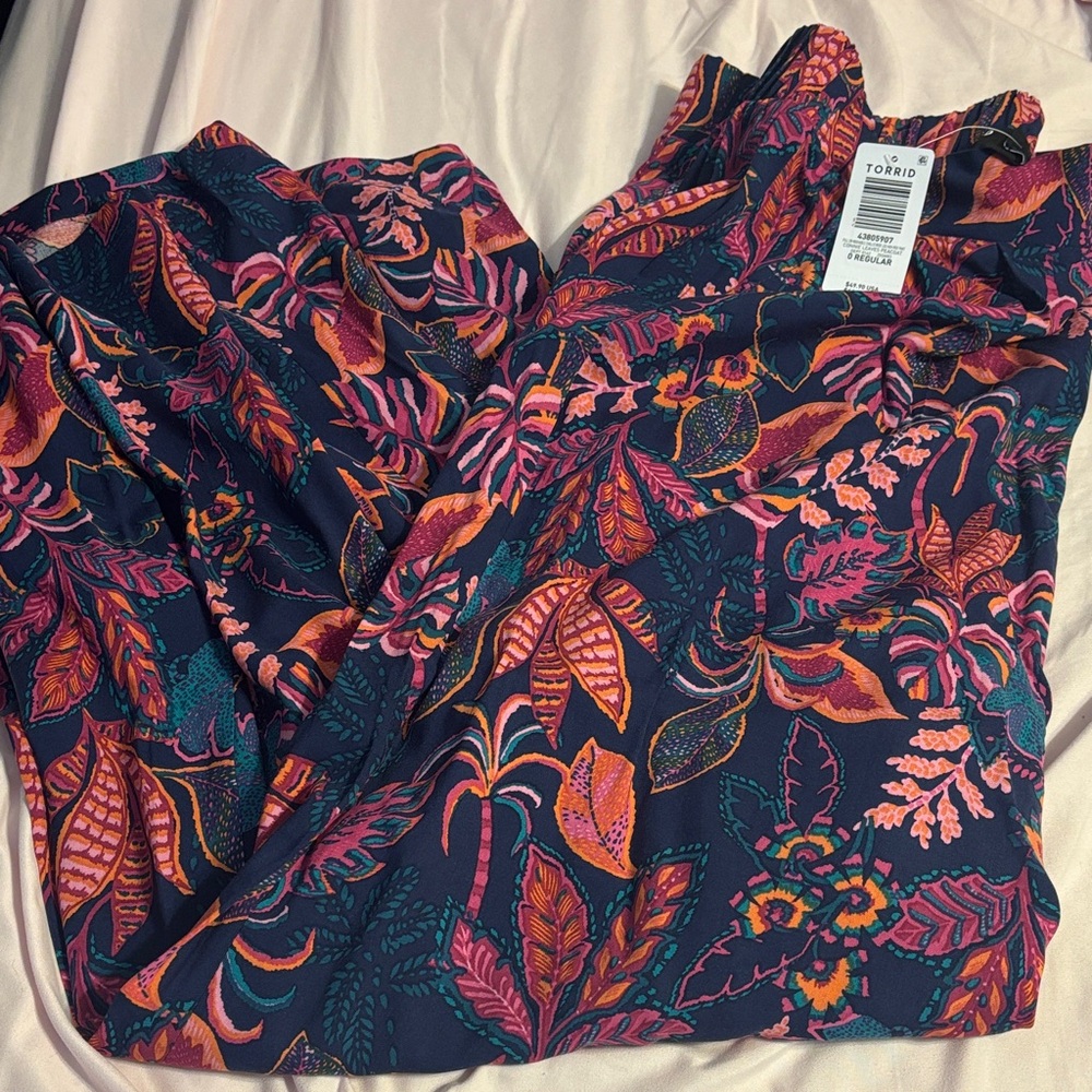 Torrid Multicolor Leaf Print Pants